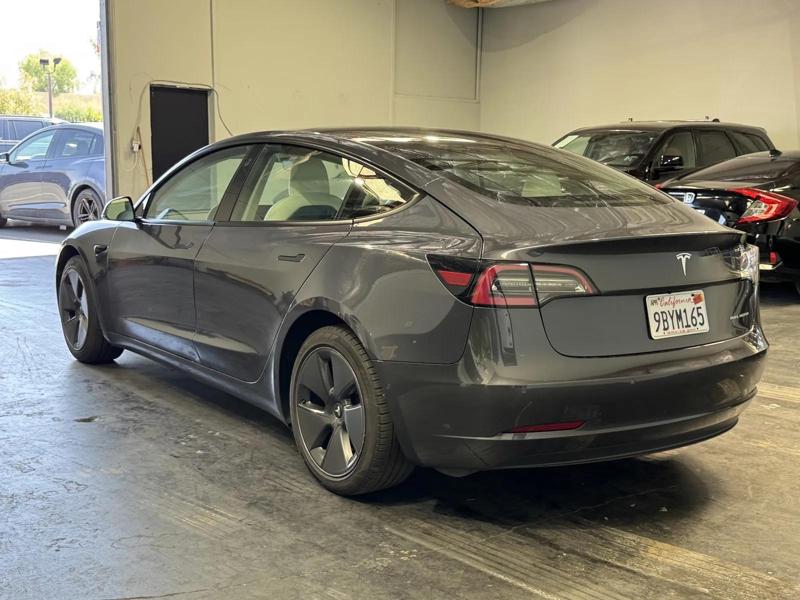 tesla model 3 2022 5YJ3E1EB9NF229283 image tesla model 3 2022 5YJ3E1EB9NF229283 image